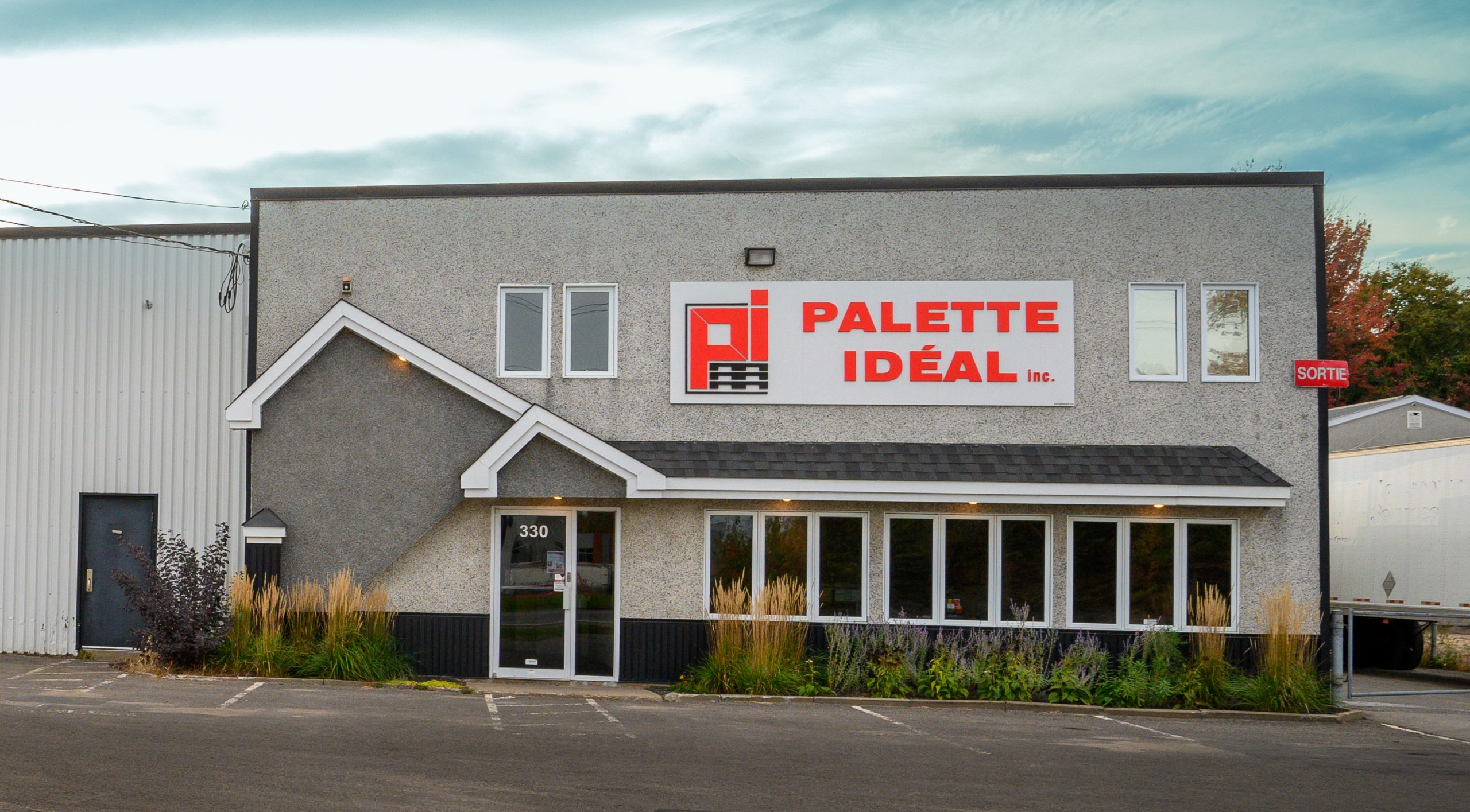 Bâtiment de l’entreprise Palette Idéal.